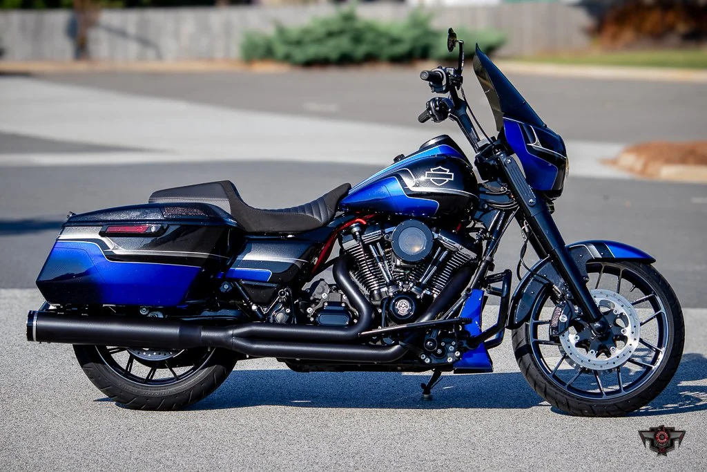 2021 HARLEY-DAVIDSON ROAD KING CUSTOM TOURING / SPORT